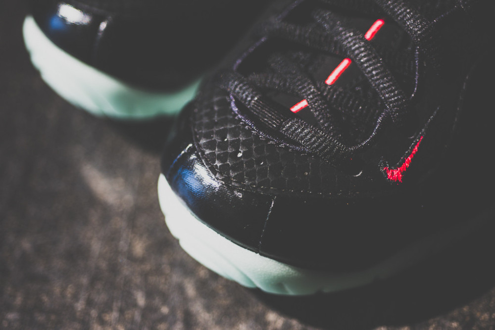 Nike Air Foamposite Pro Premium Yeezy 7 1000x667