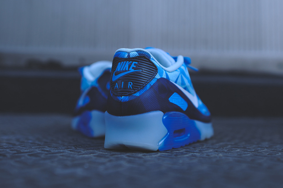 Nike air max 90 ice barely blue sales