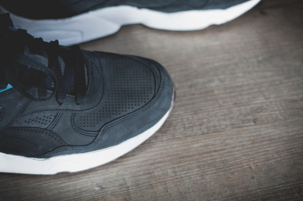 PUMA R698L Tropicalia Pack Black Review 10 1000x666