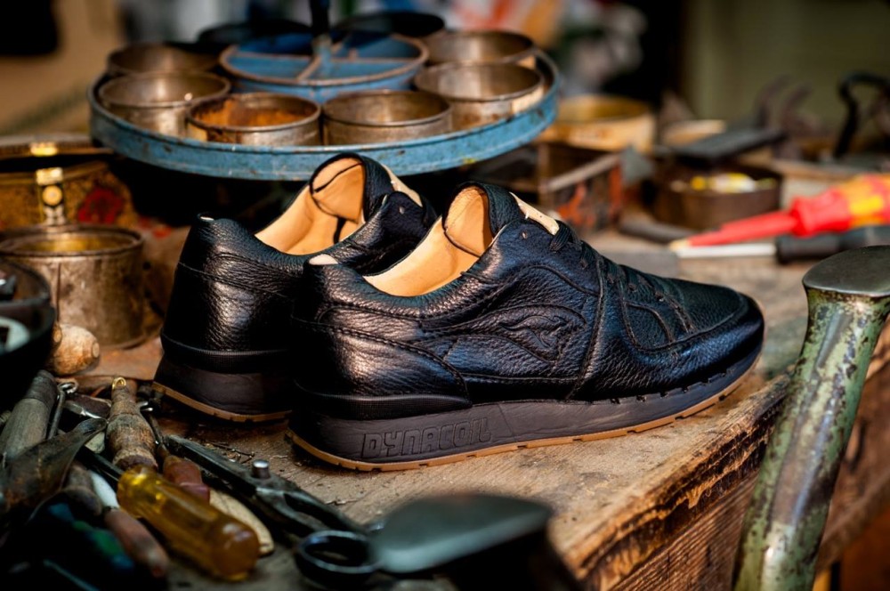 KangaROOS redandblack Coil R 1 Special Edition x Suppa 12 1000x664