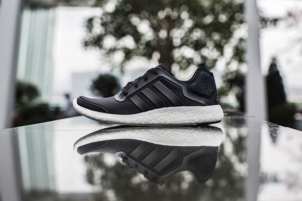 adidas Pure Boost Black 1 1000x666