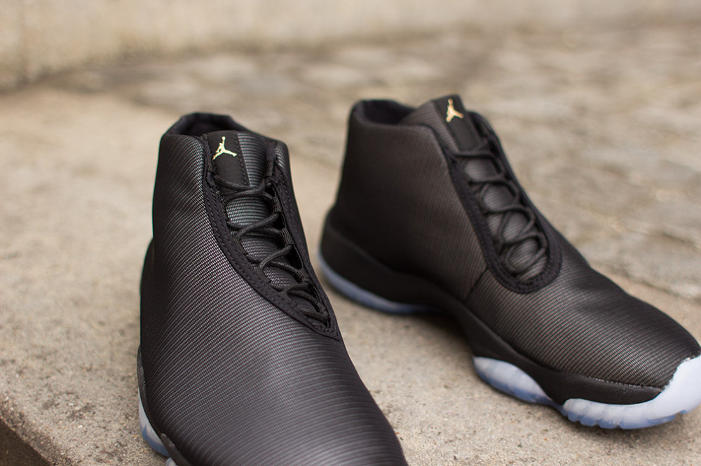 Air Jordan Future Black Clear 3 1000x666