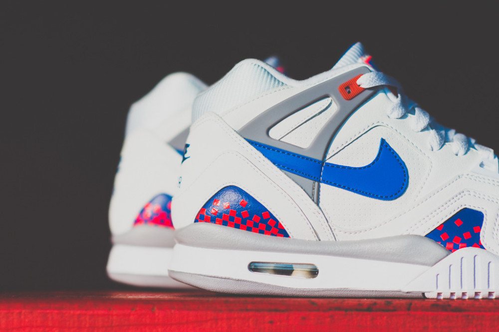 Nike Air Tech Challenge II White Royal Blue 5 1000x667