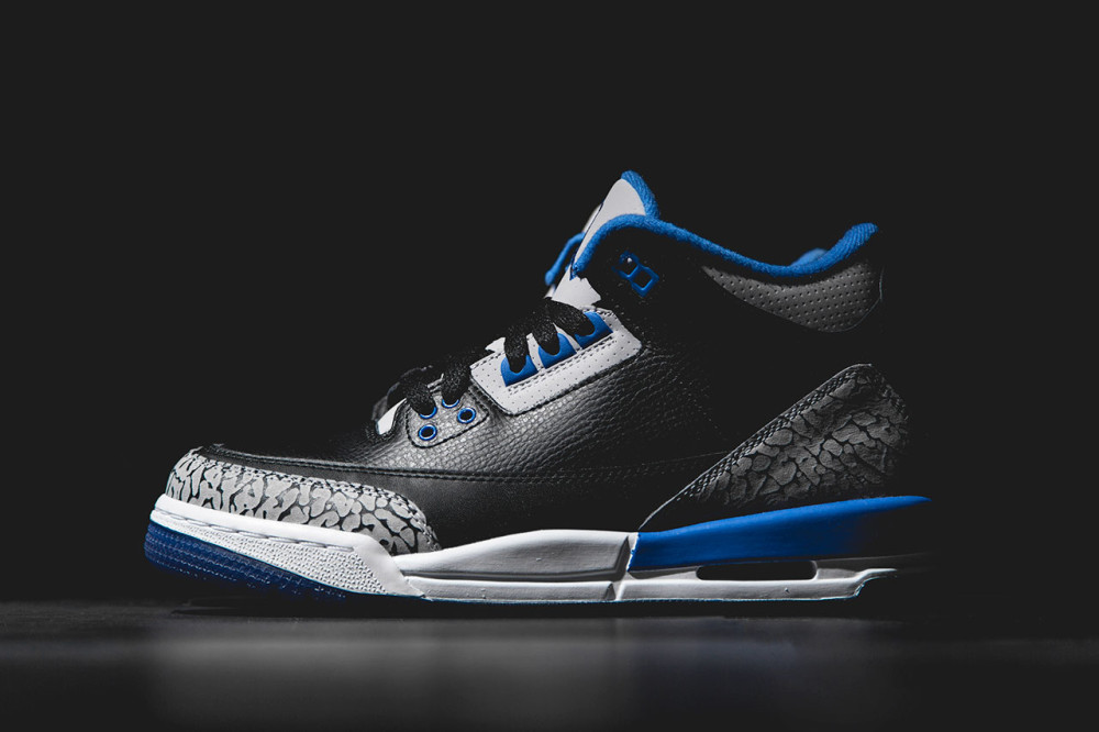 Air Jordan 3 Retro Sport Blue 1 1000x666