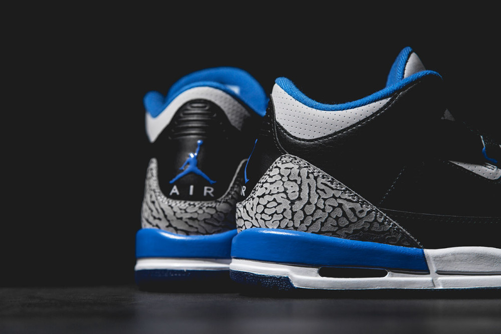 Air Jordan 3 Retro Sport Blue 2 1000x666