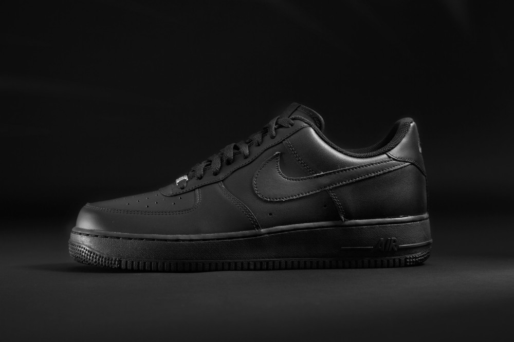 Foot Locker–Triple Black Collection 4 1000x666