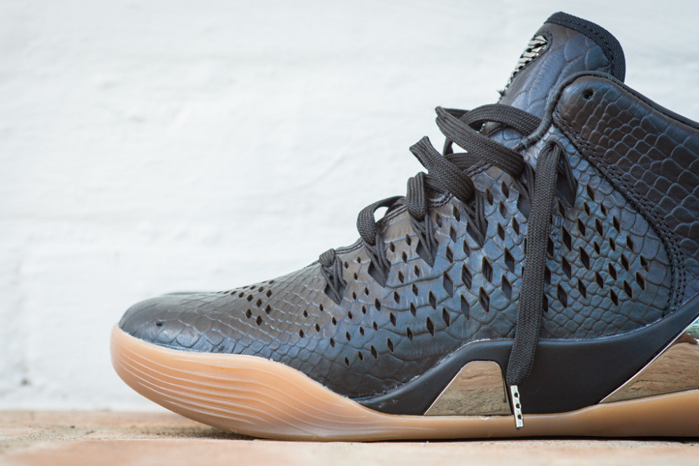 Nike Kobe 9 Mid EXT Black Black 2 1000x667