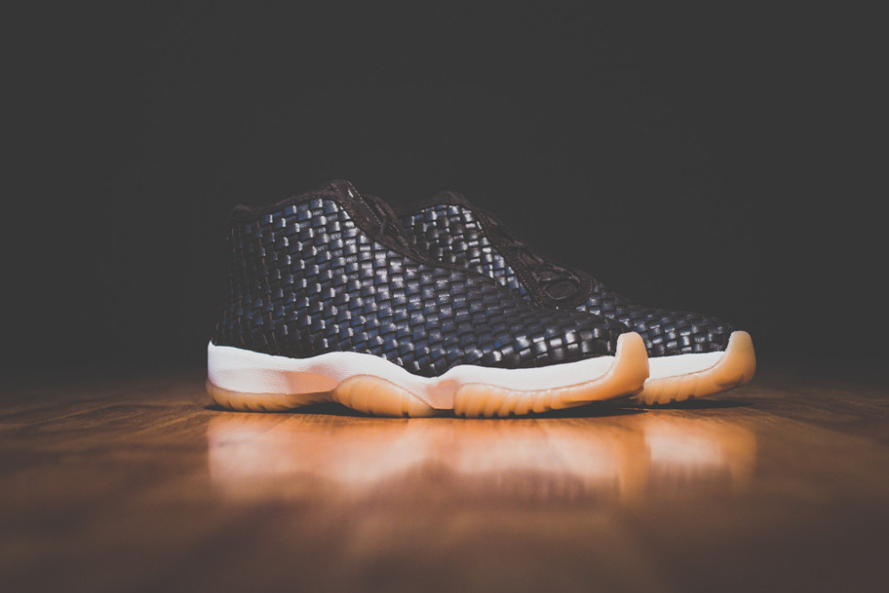 Air Jordan Future Premium Dark Chocolate 2 1000x667