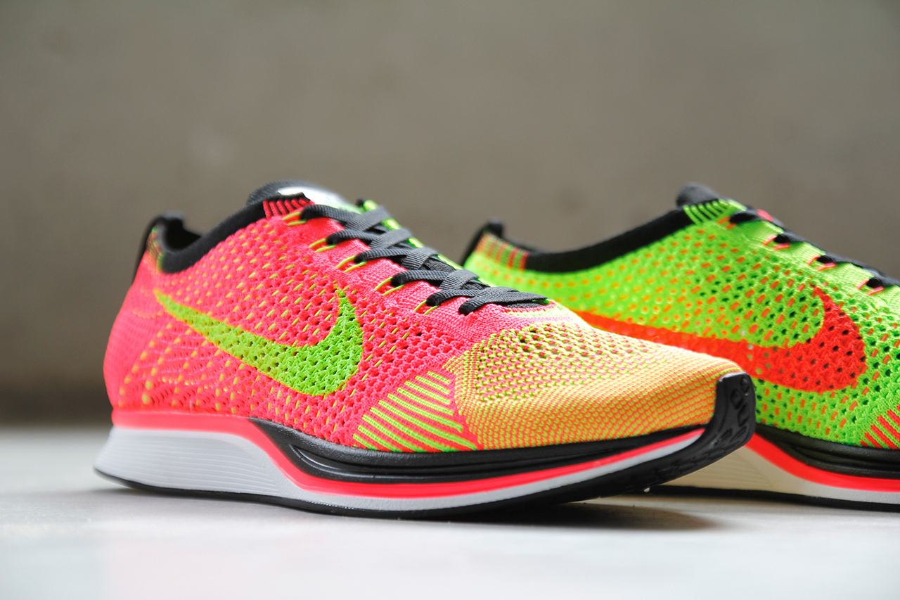 nike flyknit racer neon