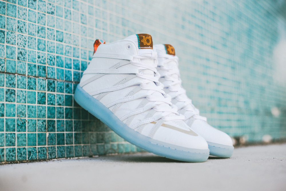 Nike KD 7 Lifestyle White Ice Blue Nike KD 7 Lifestyle White Ice Blue 2 1000x666