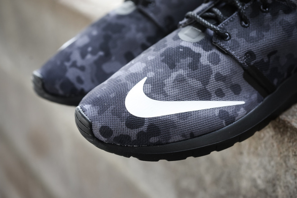 Nike Roshe Run NM FB Dark Grey 4 1000x667