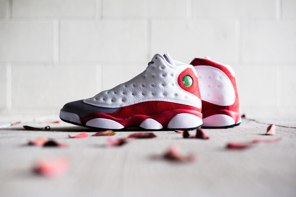 Air Jordan 13 Retro True Red 1 1000x667