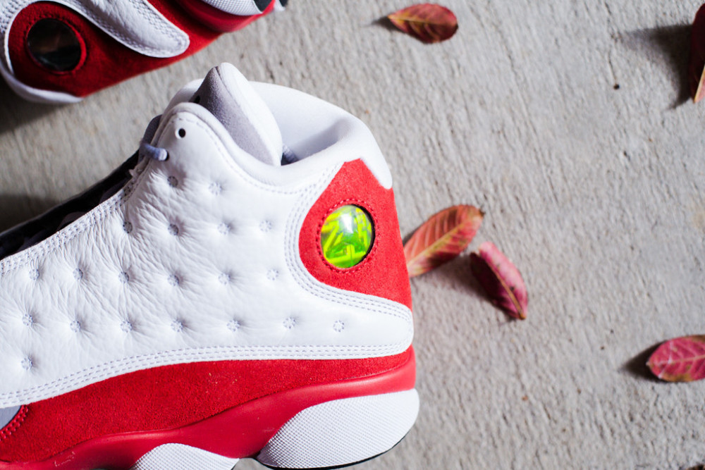 Air Jordan 13 Retro True Red 2 1000x667