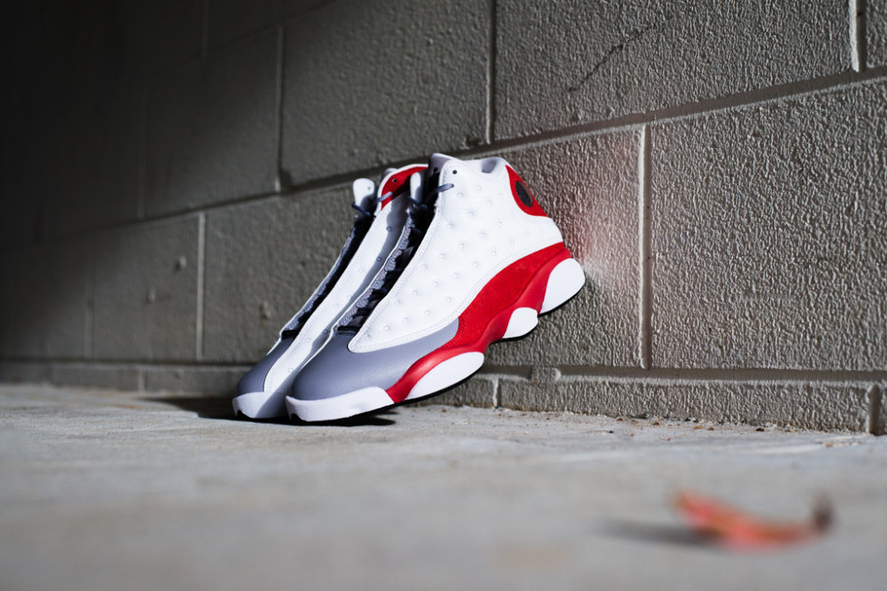 Air Jordan 13 Retro True Red 3 1000x667
