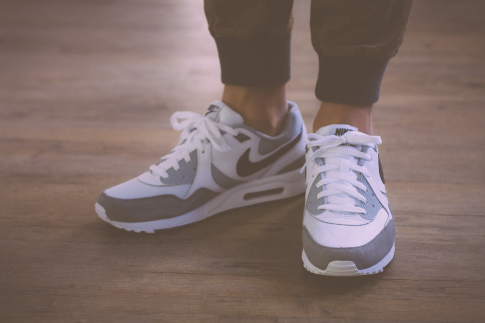 Nike Air Max Light White Grey Black Review 19 1000x666