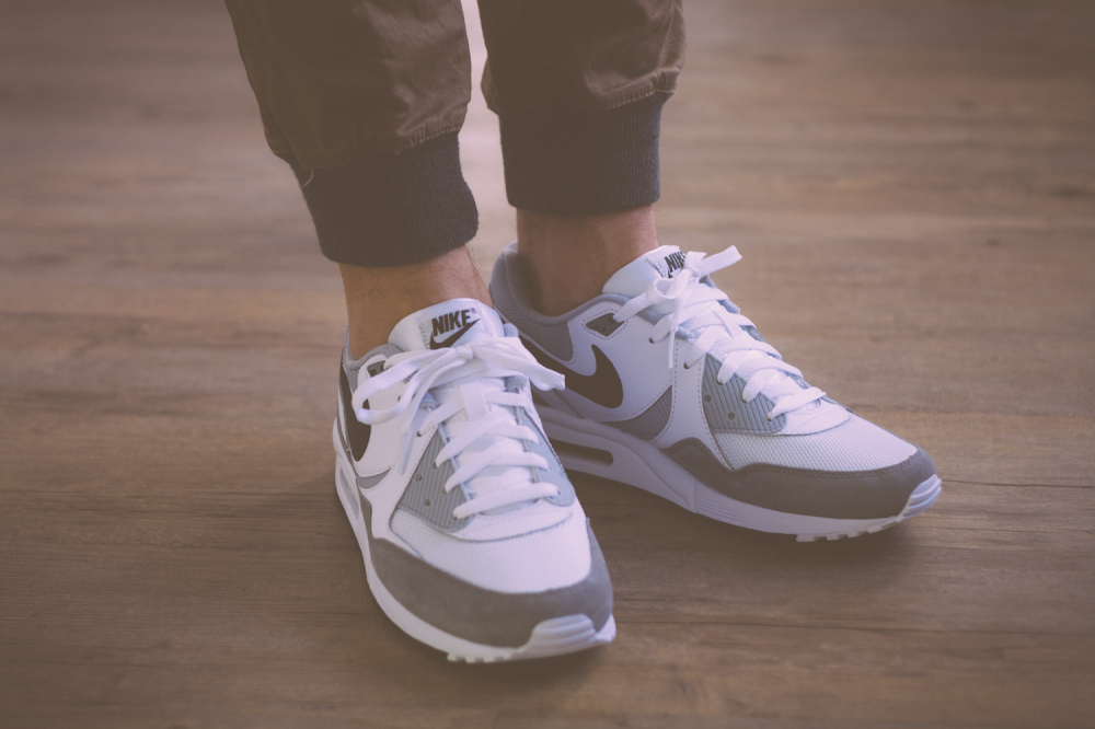 Nike Air Max Light White Grey Black Review 20 1000x666