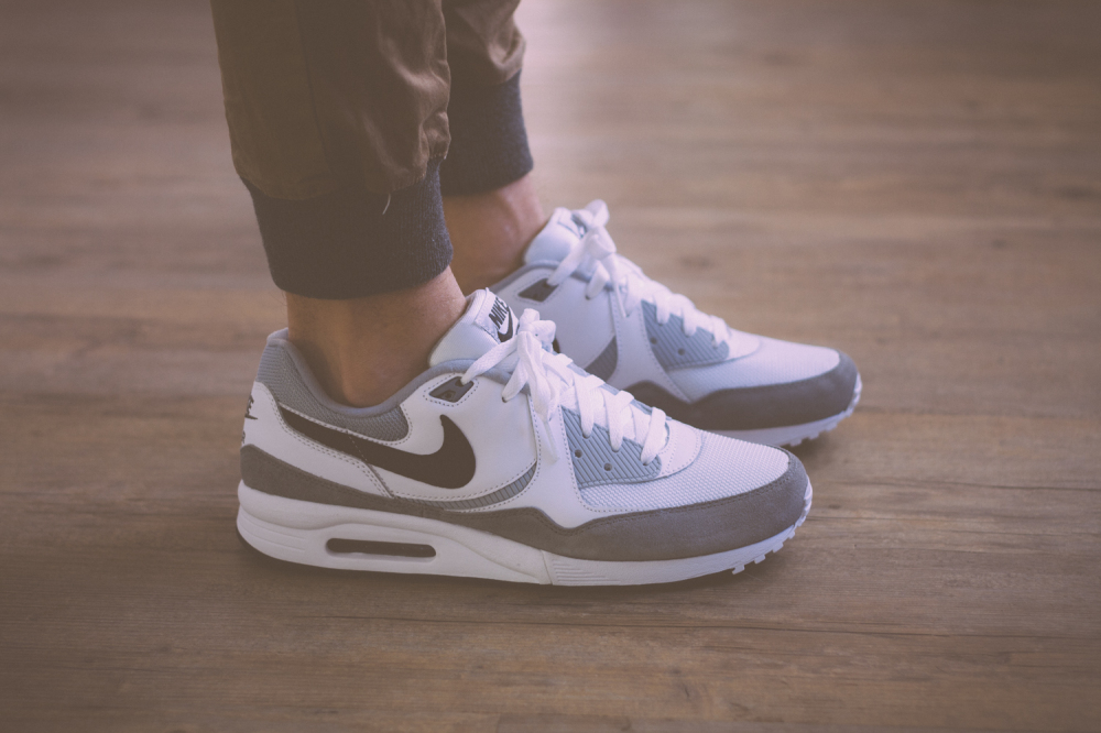 Nike Air Max Light White Grey Black Review 21 1000x666