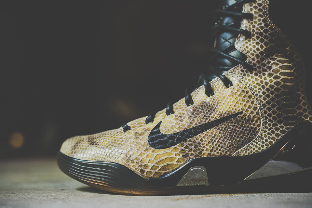 Nike Kobe 9 High EXT Black Black 5 1000x667