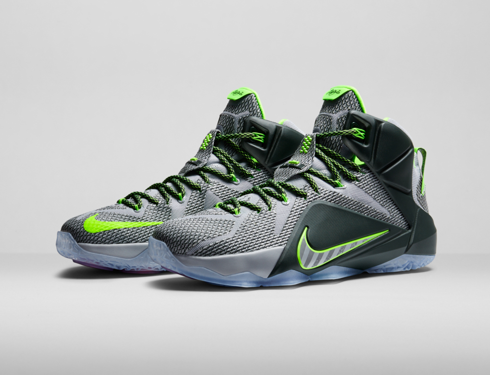 Nike LeBron 12 Personifizierte Leistung 1 1000x766