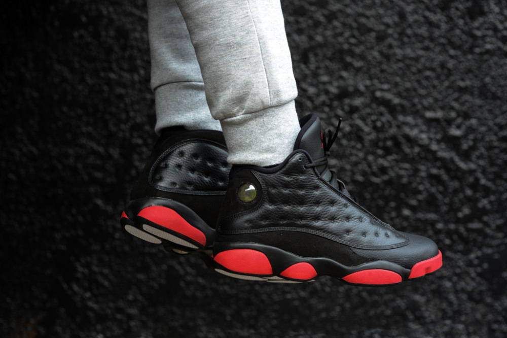 Air Jordan 13 Retro Black Gym Red 3 1000x666