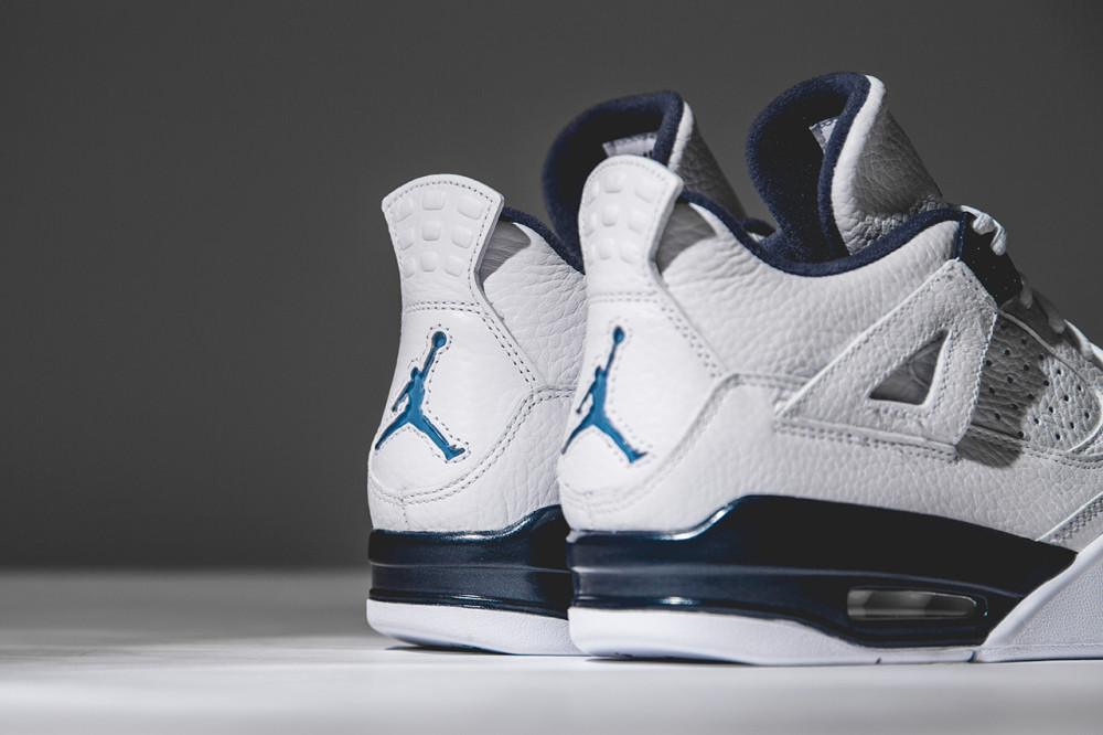Air Jordan 4 Retro Columbia 4 1000x666