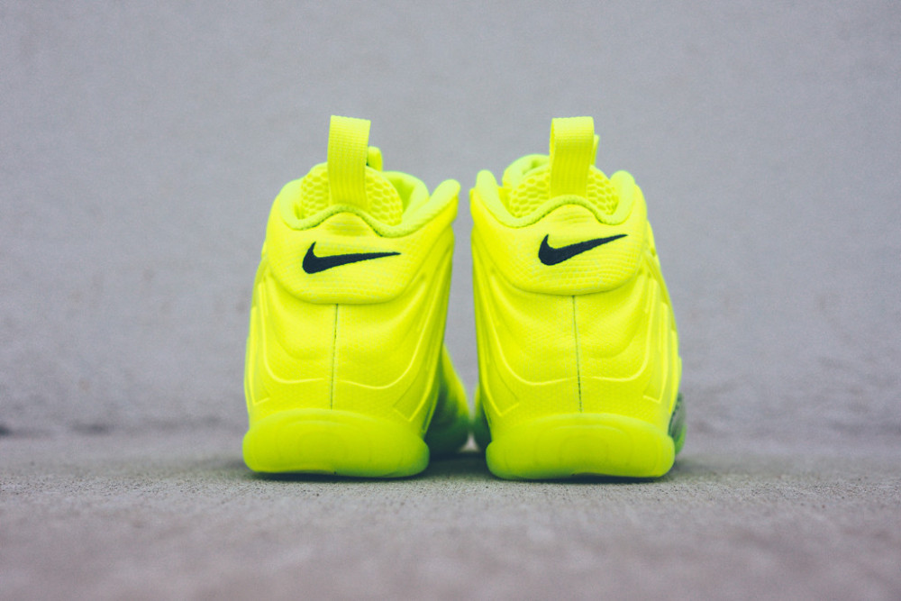 Nike Air Foamposite Pro Volt 3 1000x667