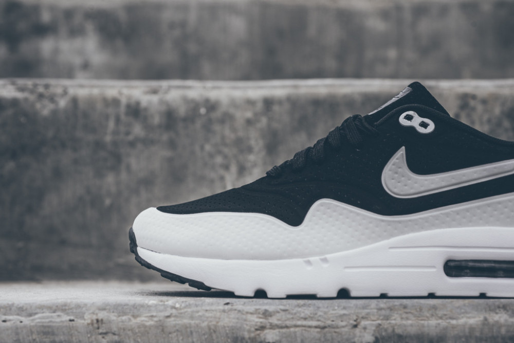 Nike Air Max 1 Ultra Moire Black White 3 1000x668