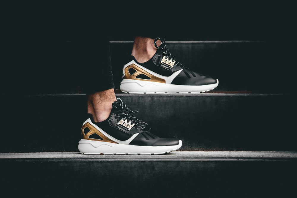 adidas Originals Tubular Runner Black Gold 1 1000x666