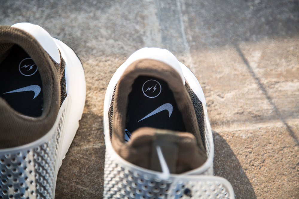 fragment design x Nike Sock Dart Dark Loden 10 1000x666