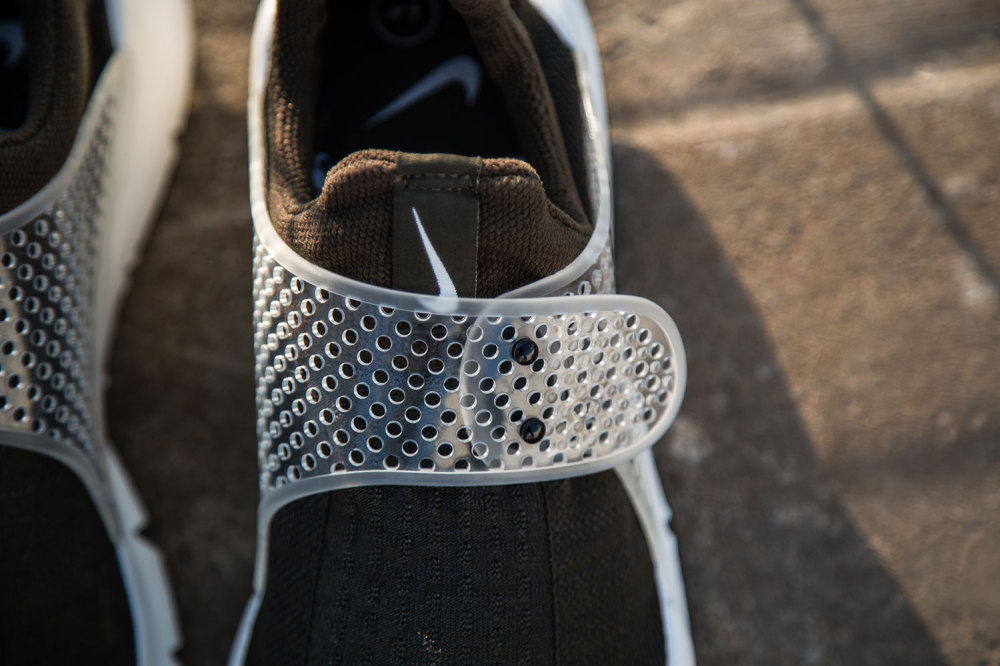 fragment design x Nike Sock Dart Dark Loden 8 1000x666