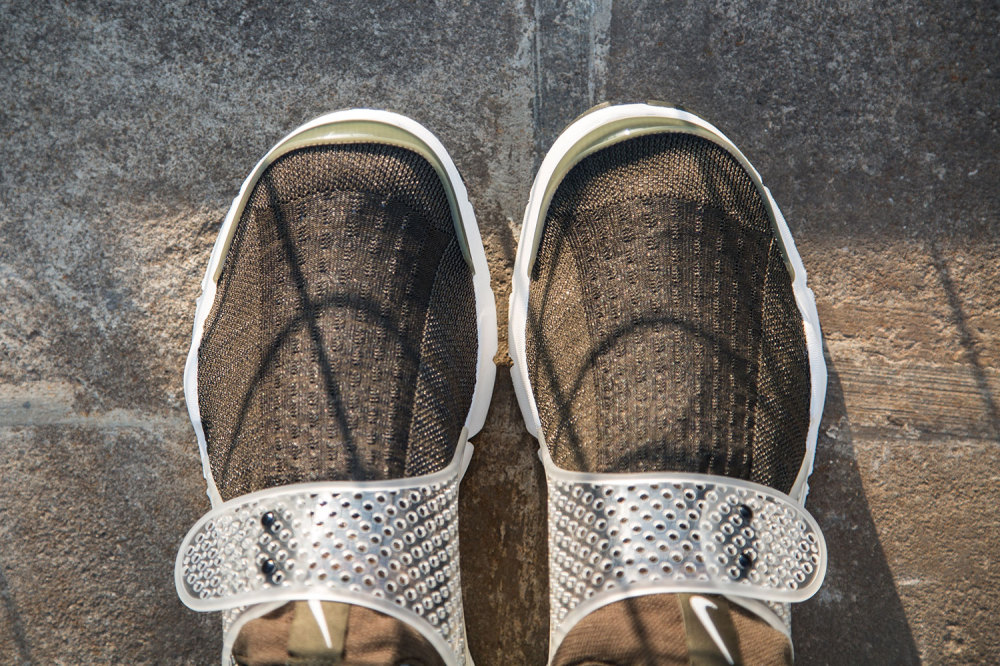 fragment design x Nike Sock Dart Dark Loden 9 1000x666