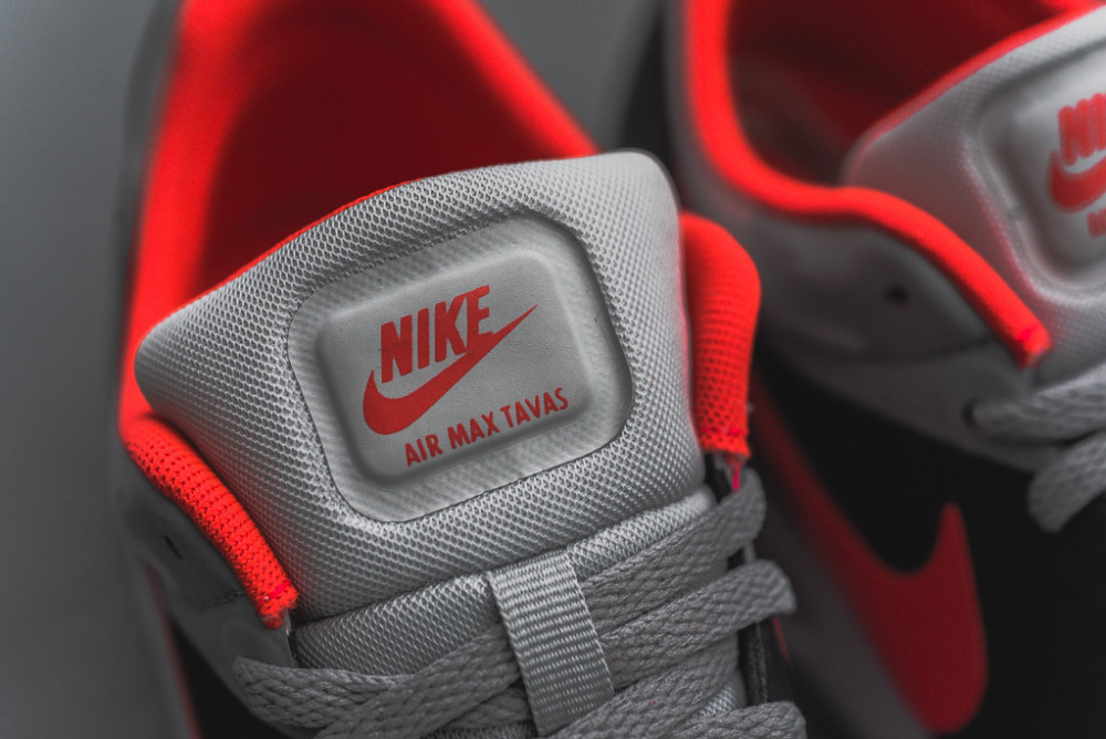 Nike Air Max Tavas Grey Bright Crimson 6 1000x668