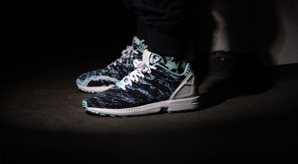 adidas Originals ZX FLUX Waves 4 1000x550