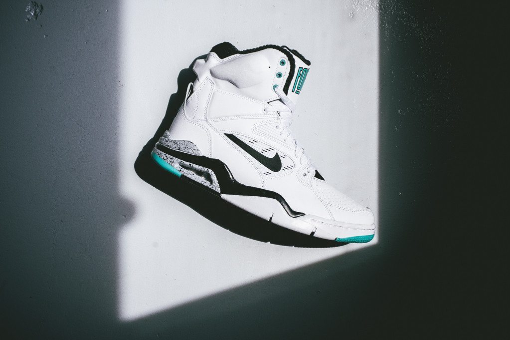 Nike Air Command Force White Wolf Grey 2