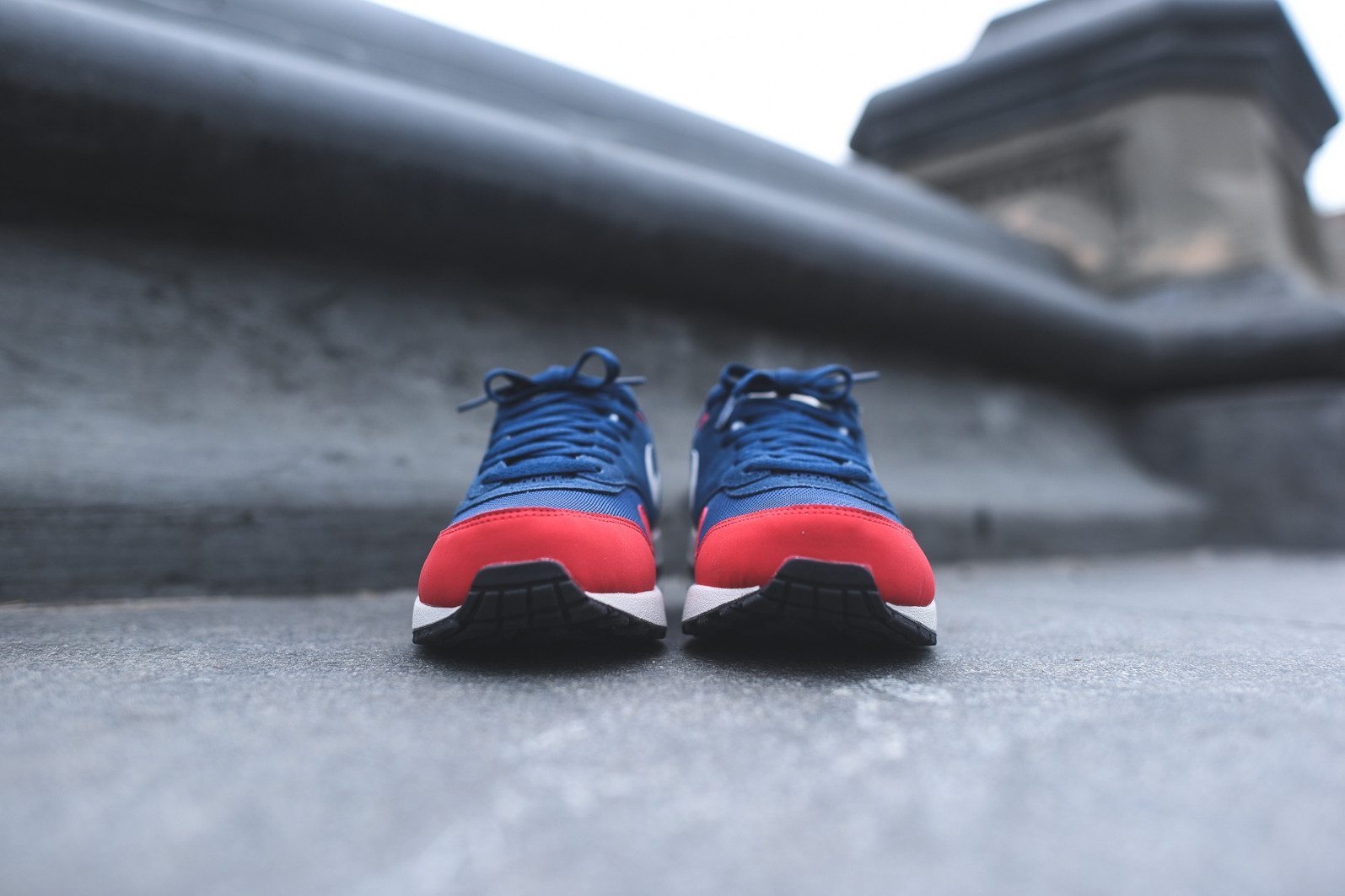 Nike Air Max 1 Essential Midnight Navy University Red 4