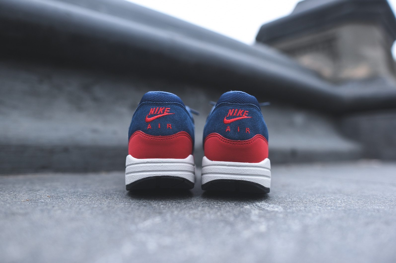 Nike Air Max 1 Essential Midnight Navy University Red 5