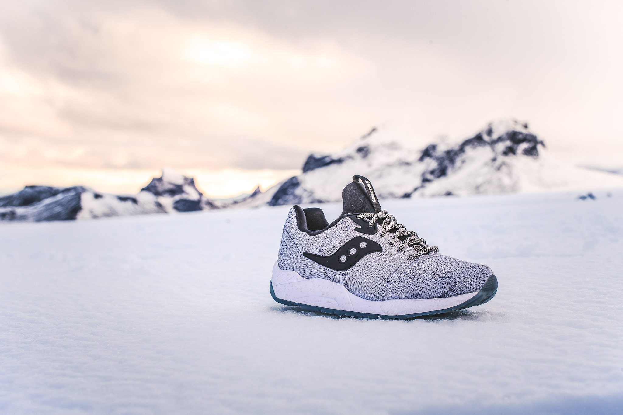 Saucony Originals Grid 9000 Dirty Snow 2024 www.favors