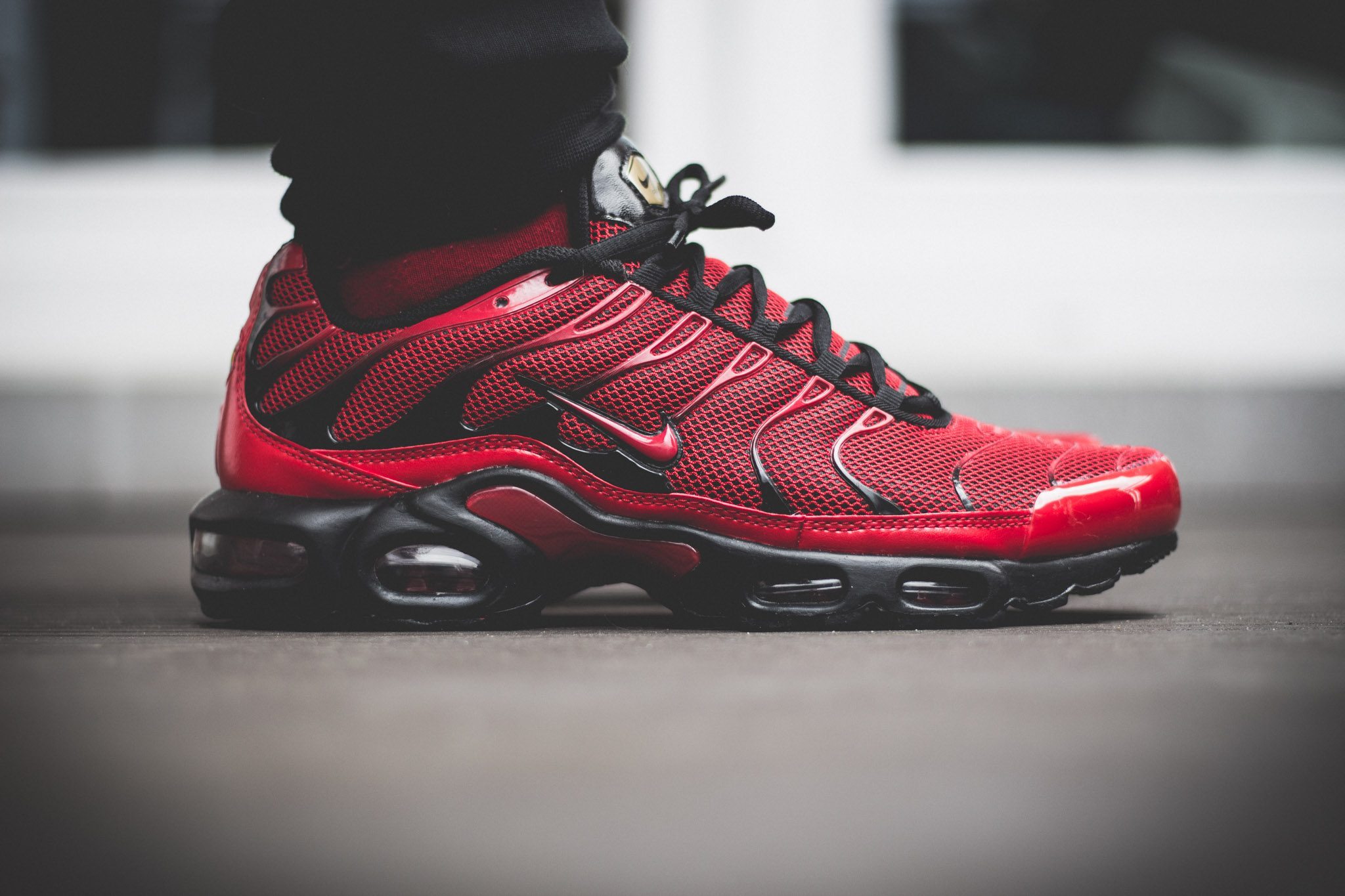 air max plus love hate pack