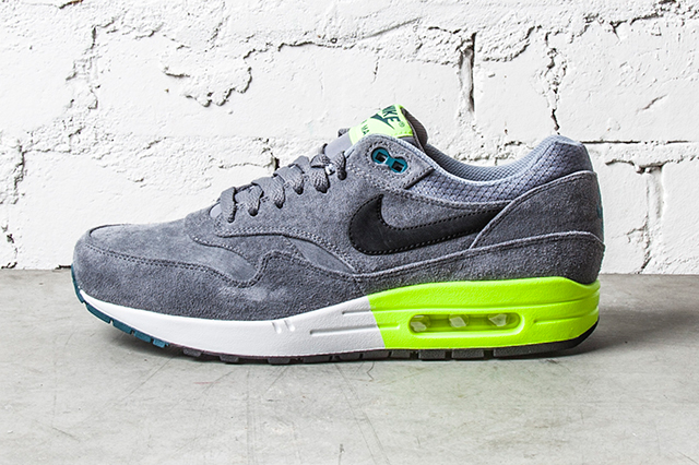 Nike-Air-Max-1-Premium-Grey-Volt-1