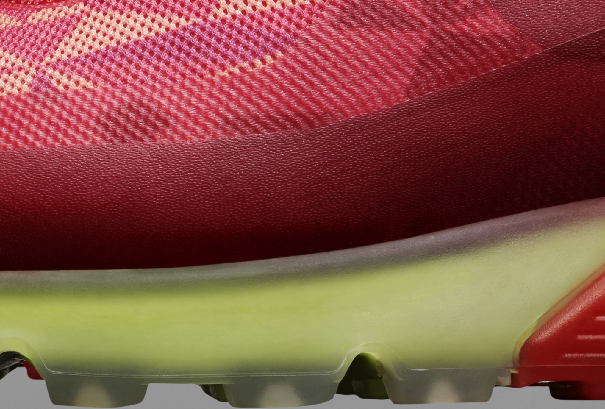 Sp14 NSW AM90 LNR ICE M Red P V2 02 26437