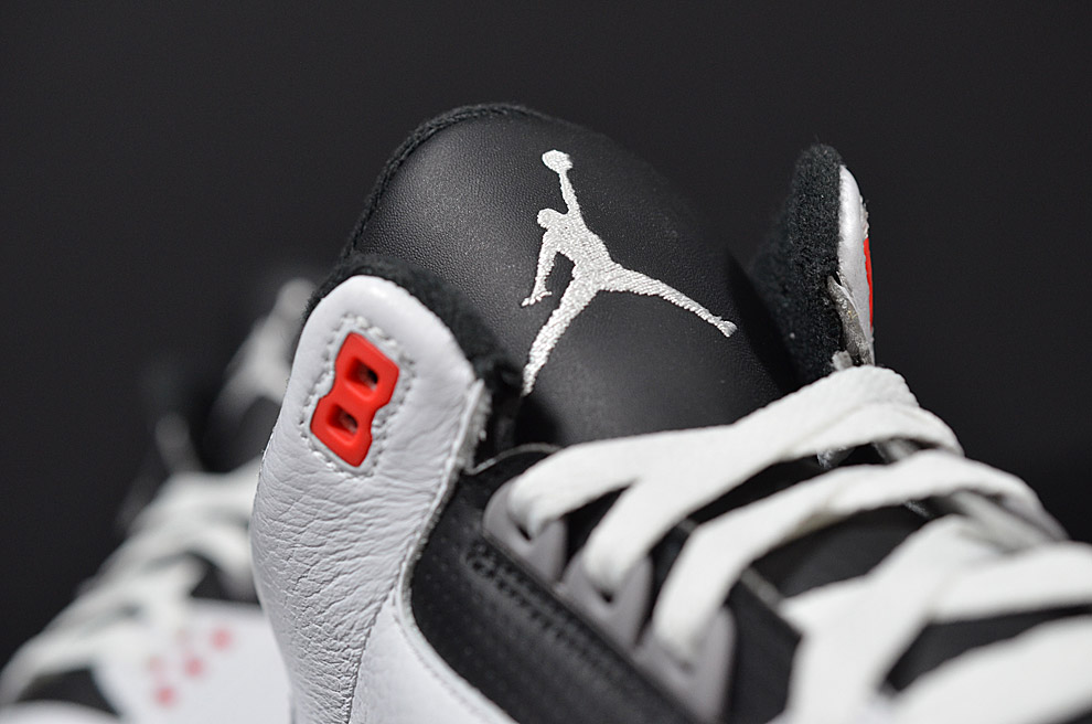 Air Jordan 3 Retro Infrared 23 SNKR