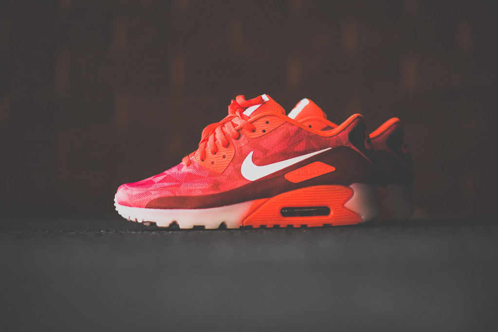 Nike-Air-Max-90-ICE-Laser-Crimson-1