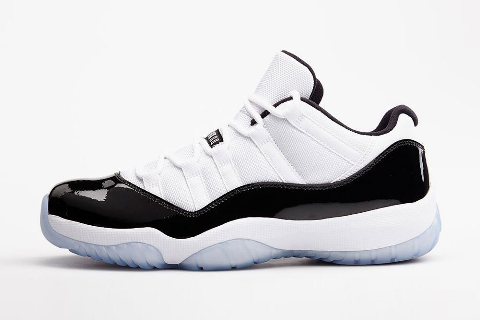 Air Jordan 11 Retro Low Concord 1