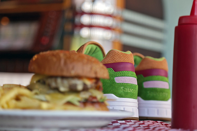 END x Saucony Shadow 5000 Burger