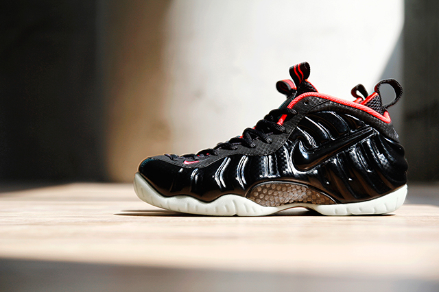 NIKE-AIR-FOAMPOSITE-PRO-PRM-SOLAR-RED-1