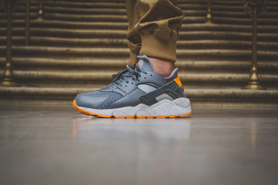 Nike Air Huarache Atomic Mango 1