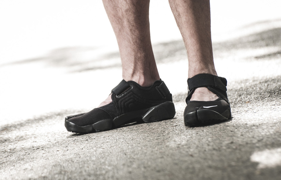 Nike Air Rift Genealogy of Free Black Pack 1