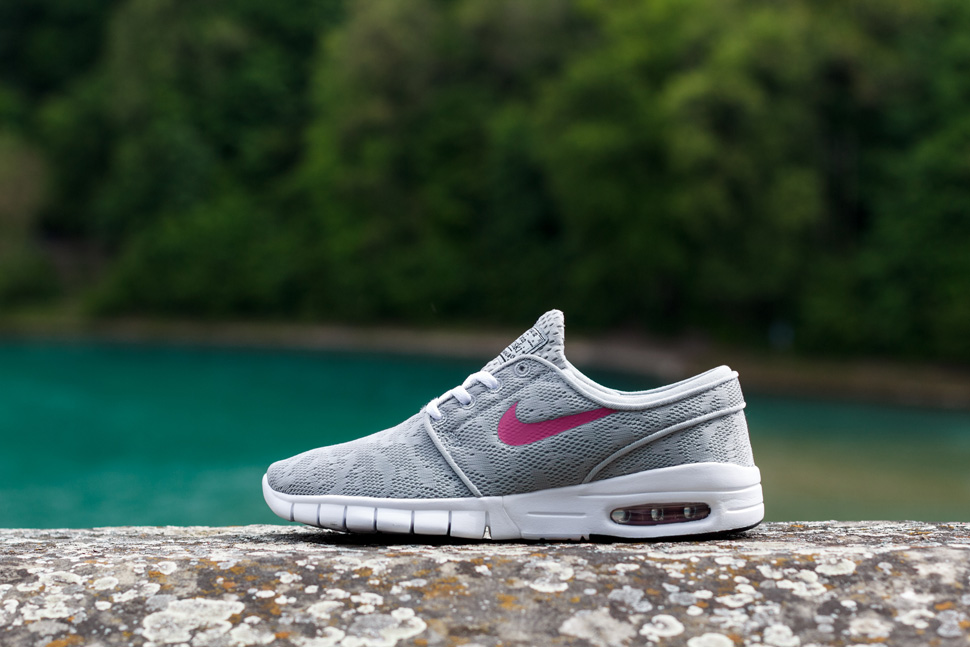 Nike SB Stefan Janoski Max Bright Magenta 1