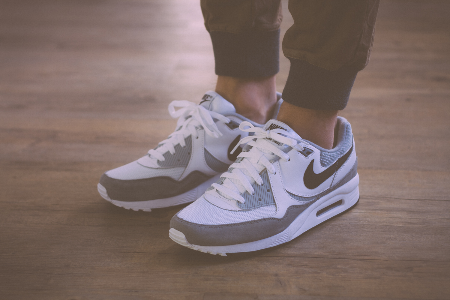 Nike Air Max Light White Grey Black Review 18