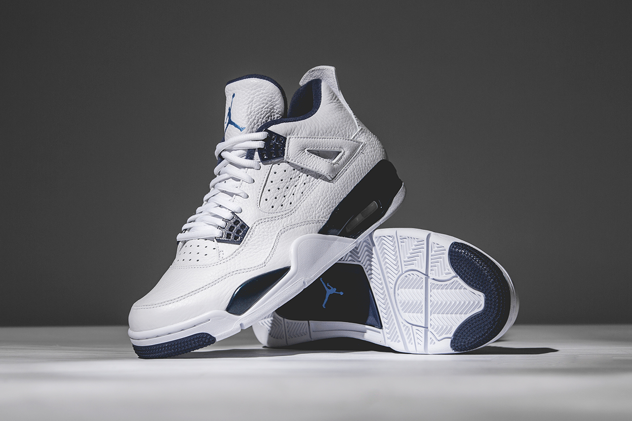 Air Jordan 4 Retro Columbia 1